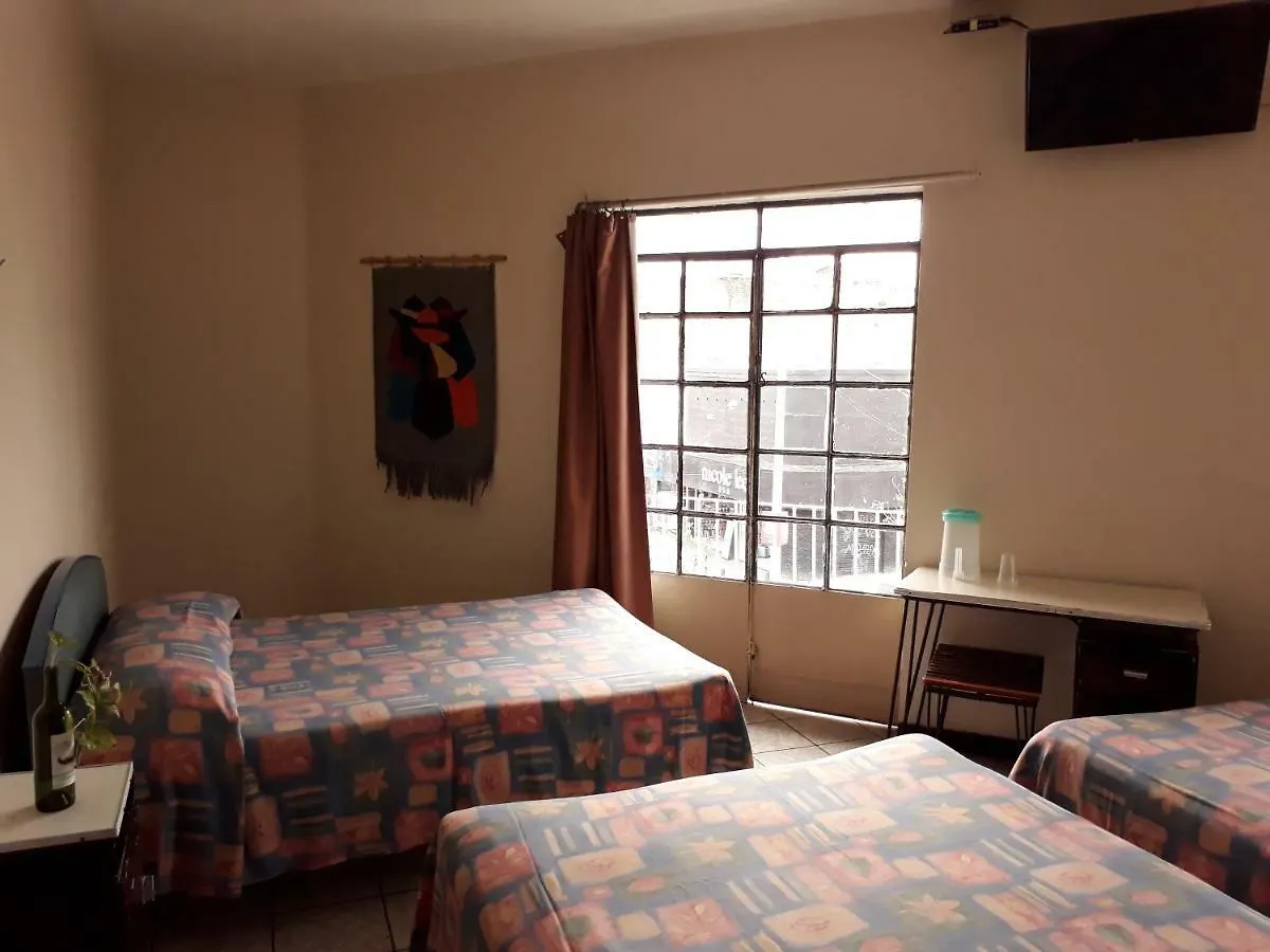 Hotel Janeiro Guadalajara Inn